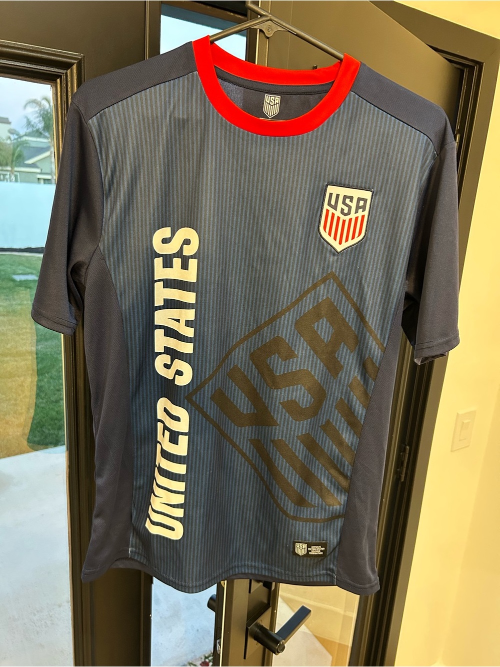 2023 USA Soccer Federation Tee - Navy with Red Trim. Size Medium - Picture 6 of 10